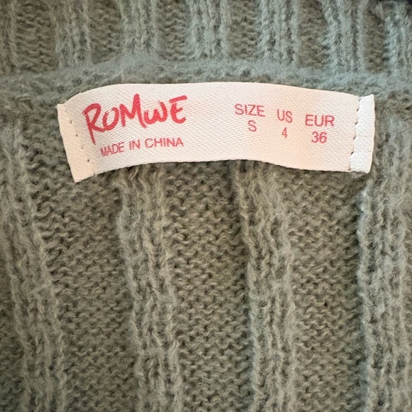ROMWE Green Ribbed Crew Neck Sweater with Floral Heart - Picture 5 of 5